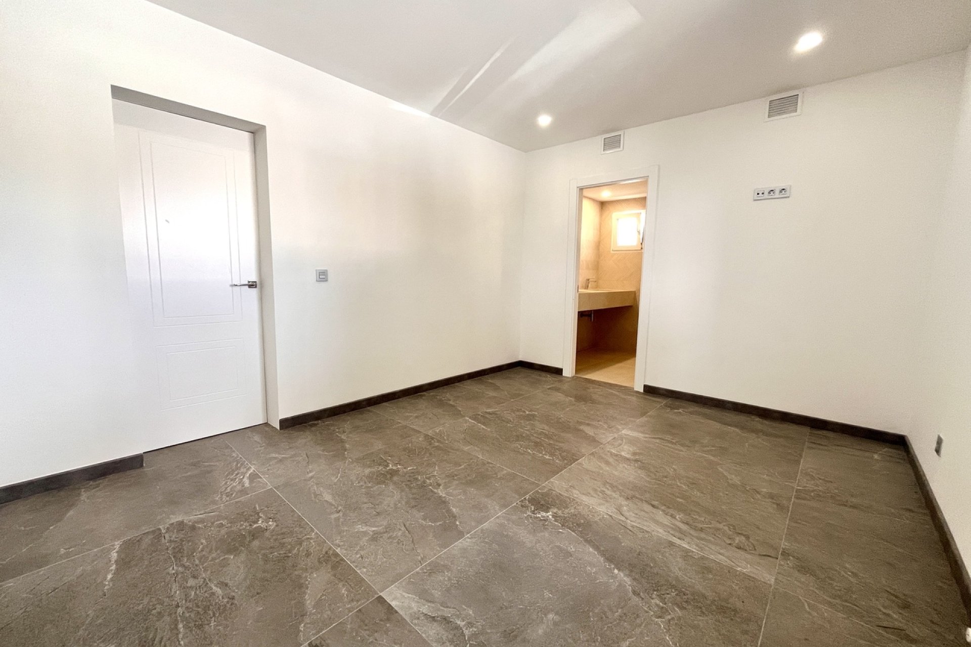 Herverkoop - Villa -
Los Balcones - Costa Blanca