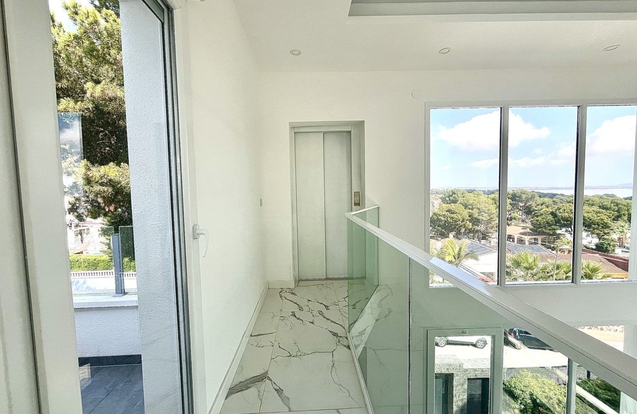 Herverkoop - Villa -
Los Balcones - Costa Blanca