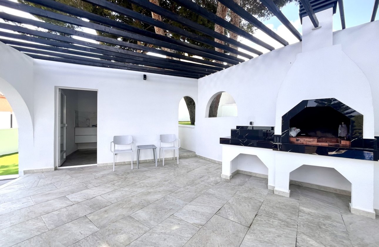 Herverkoop - Villa -
Los Balcones - Costa Blanca