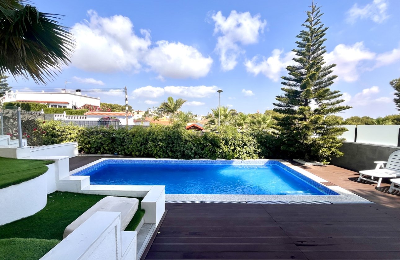 Herverkoop - Villa -
Los Balcones - Costa Blanca