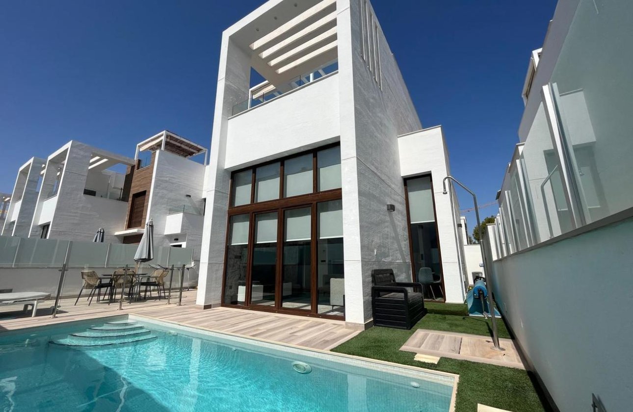 Herverkoop - Villa -
Los Balcones - Costa Blanca