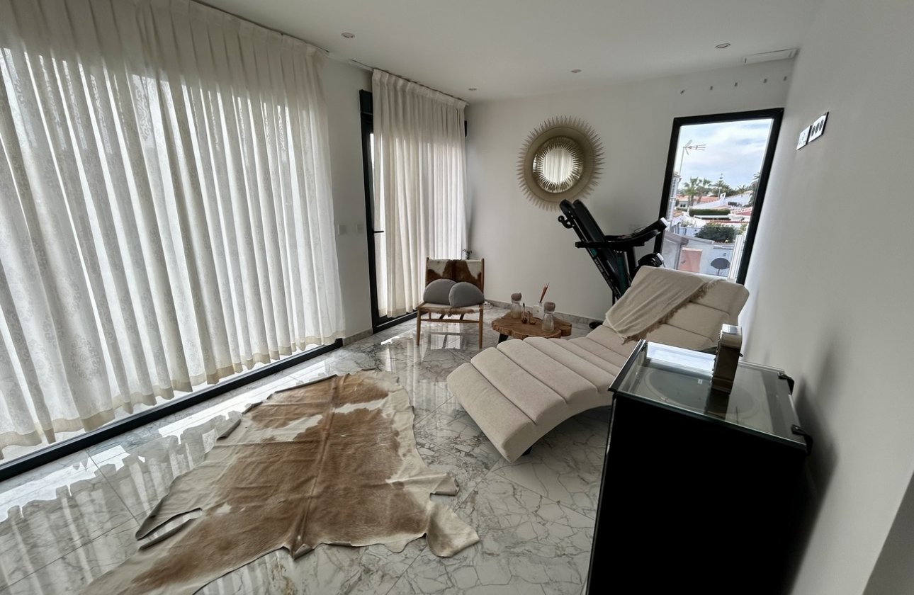 Herverkoop - Villa -
Los Balcones - Costa Blanca