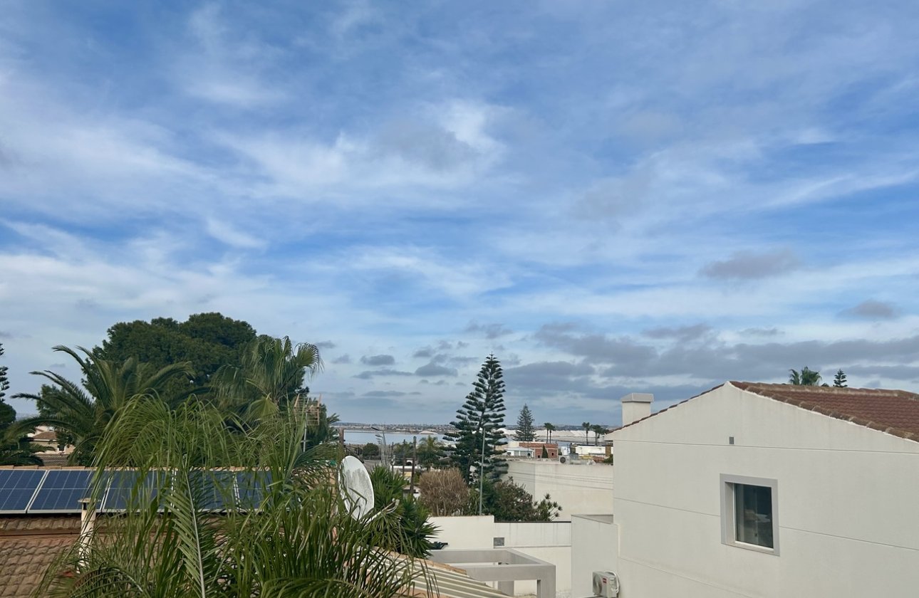 Herverkoop - Villa -
Los Balcones - Costa Blanca