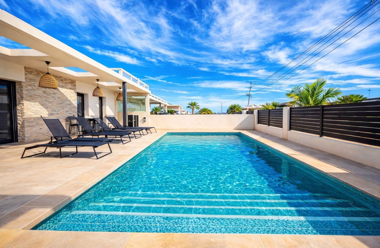 Herverkoop - Villa -
Los Balcones - Costa Blanca