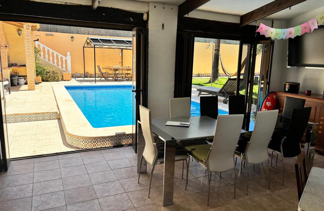 Herverkoop - Villa -
Los Balcones - Costa Blanca