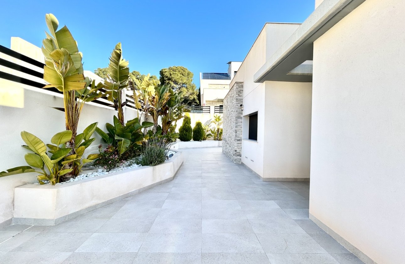 Herverkoop - Villa -
Los Balcones - Costa Blanca