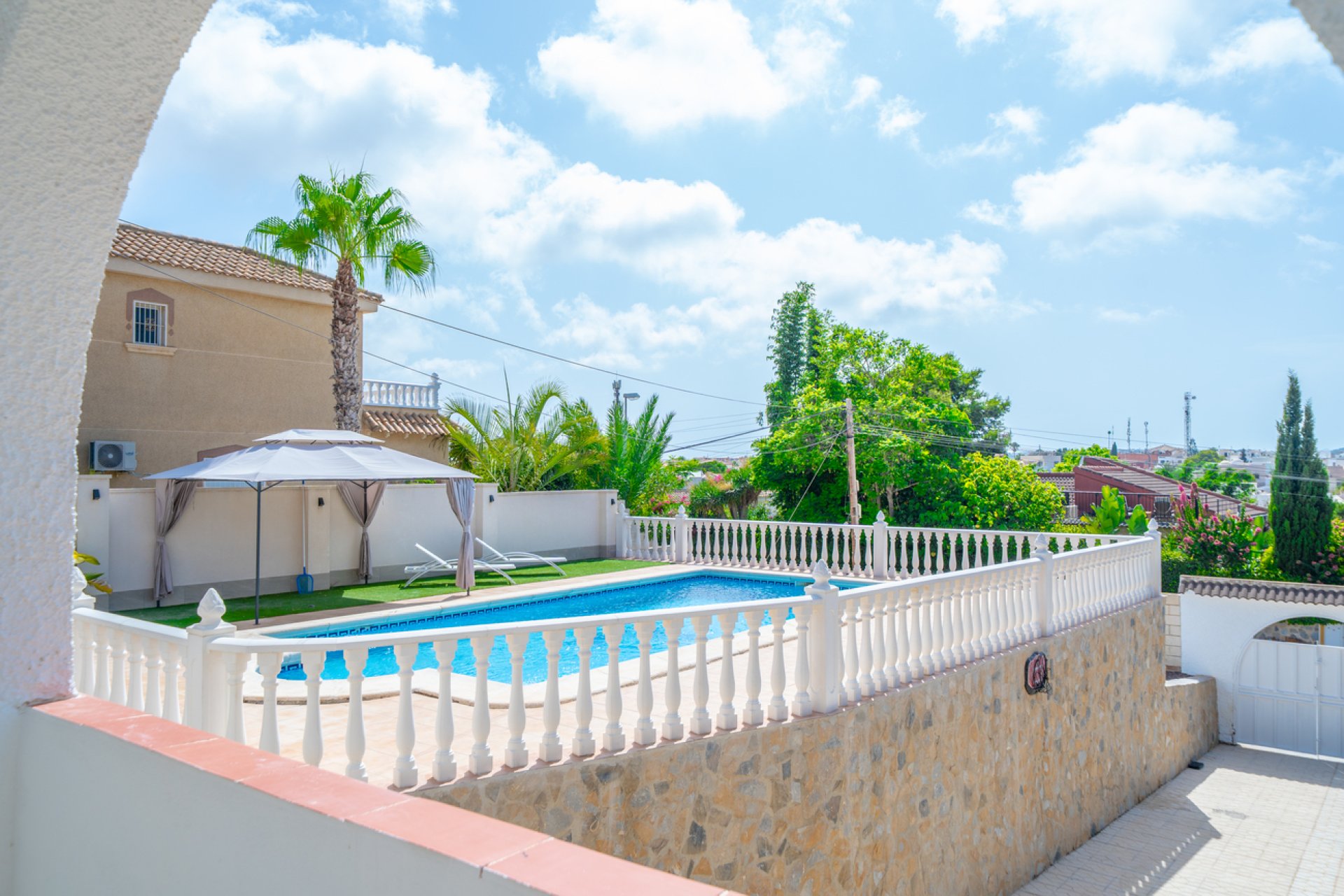 Herverkoop - Villa -
Los Balcones - Costa Blanca