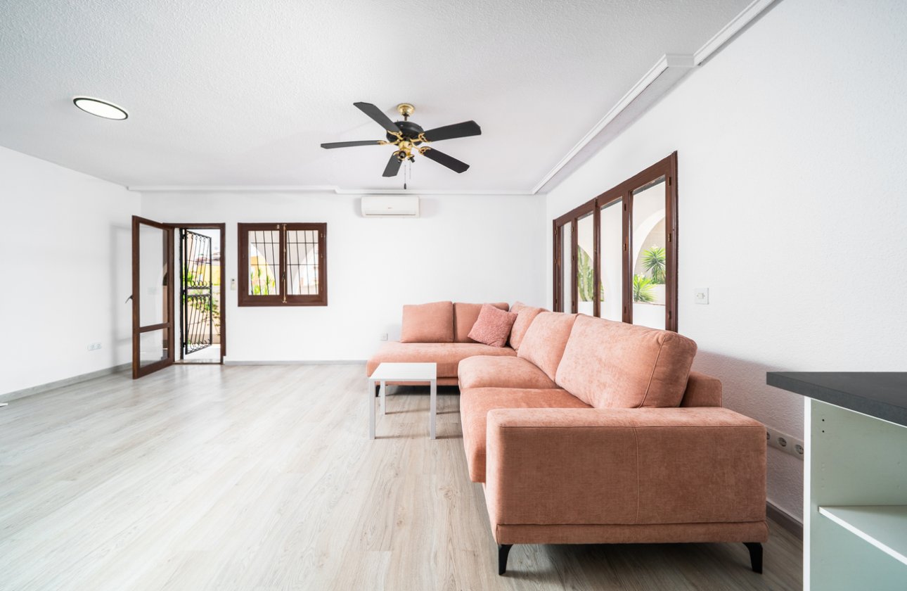 Herverkoop - Villa -
Los Balcones - Costa Blanca