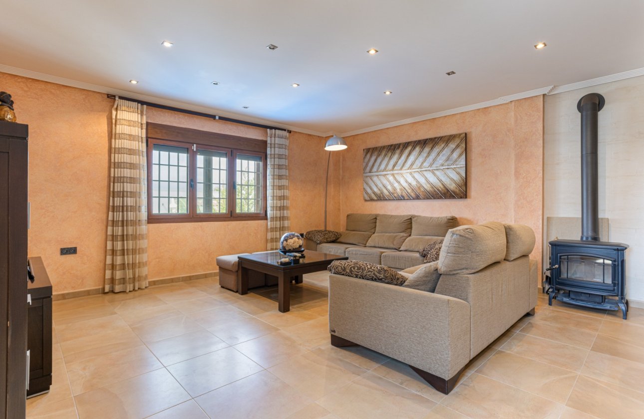 Herverkoop - Villa -
Los Montesinos - Costa Blanca