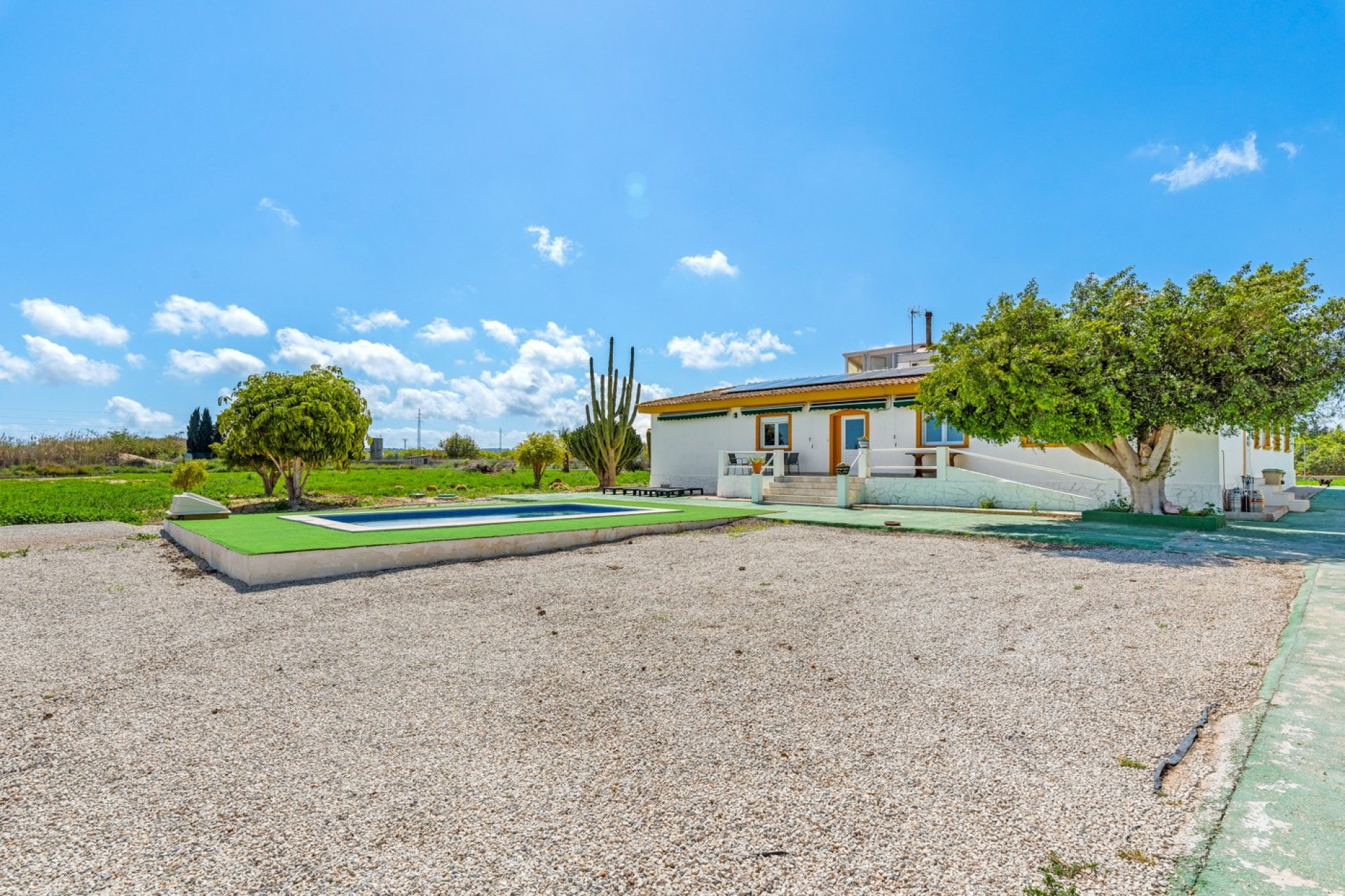 Herverkoop - Villa -
Los Montesinos - Costa Blanca