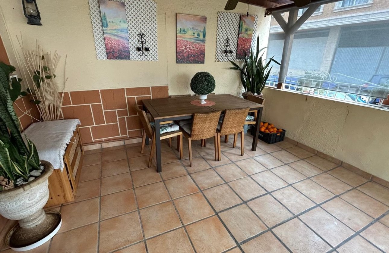 Herverkoop - Villa -
Los Montesinos - Costa Blanca