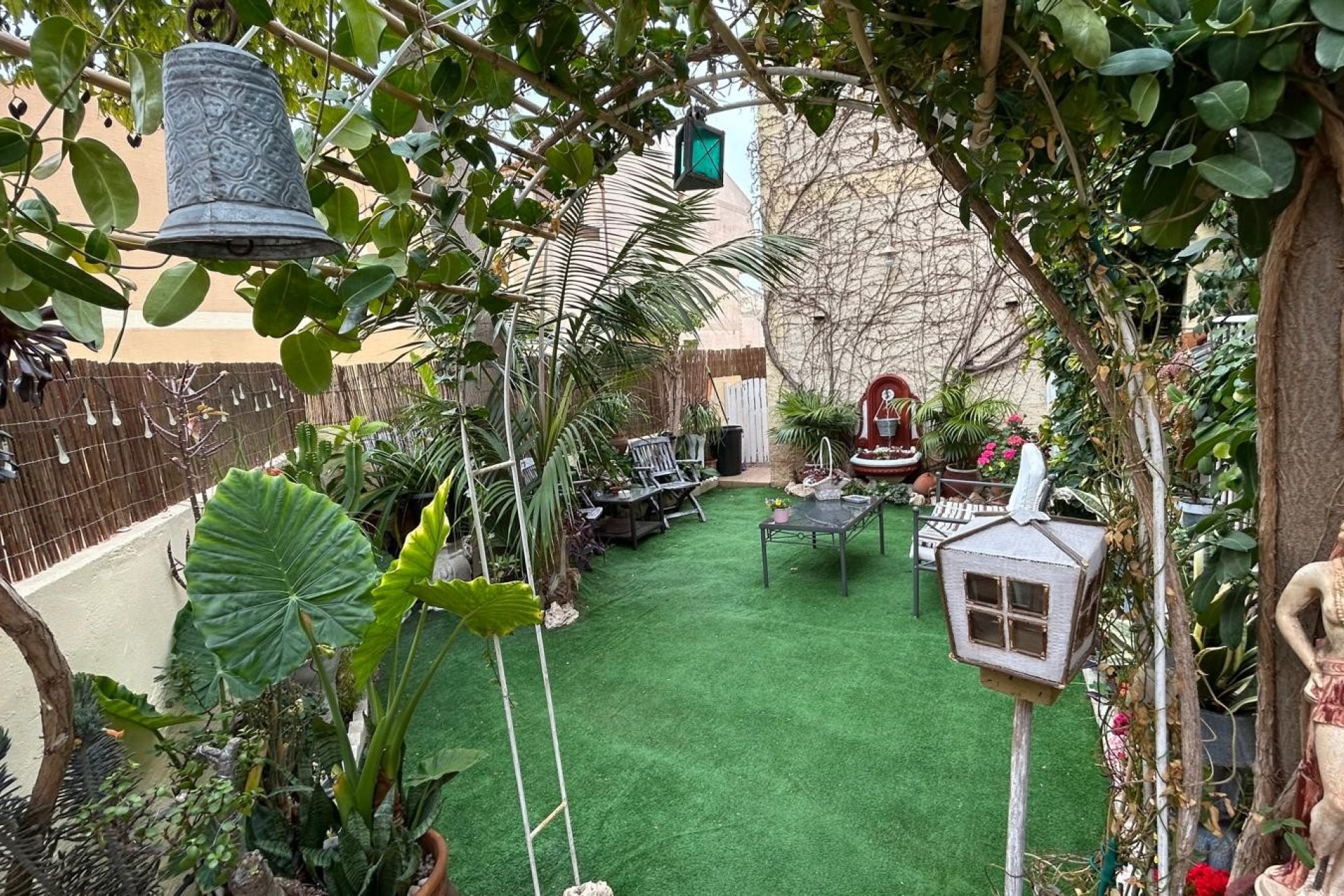 Herverkoop - Villa -
Los Montesinos - Costa Blanca