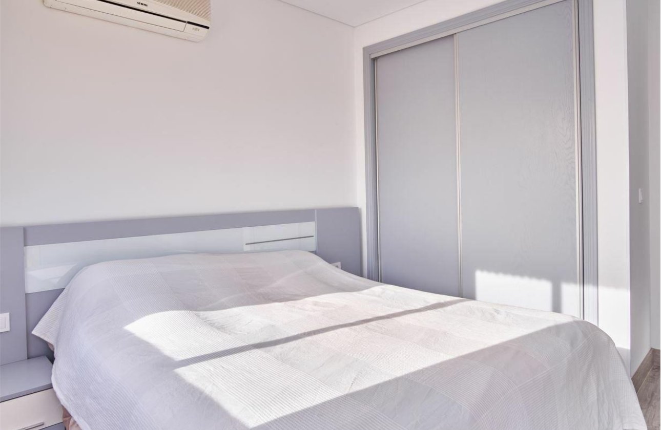 Herverkoop - Villa -
Los Montesinos - Costa Blanca