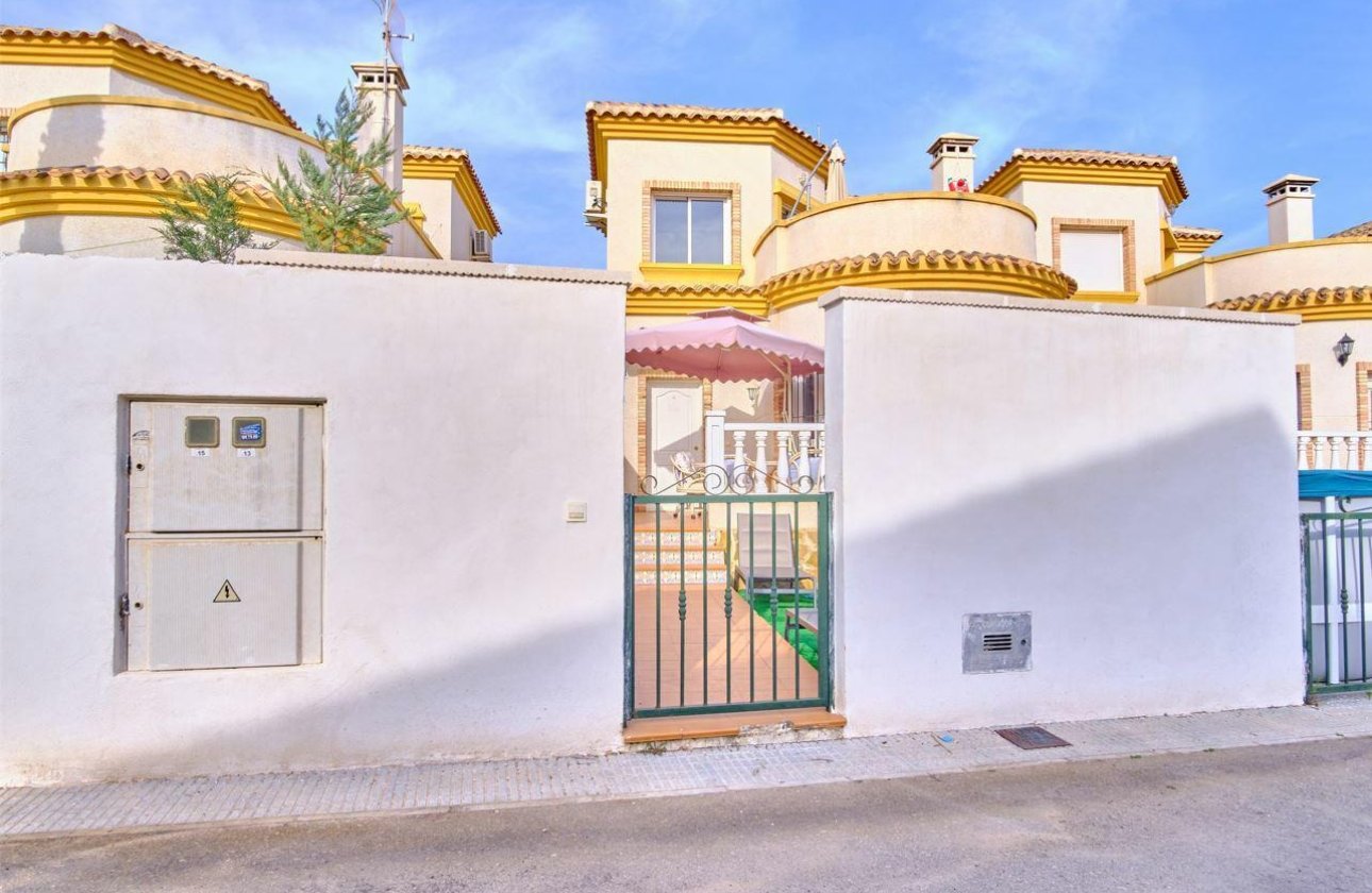 Herverkoop - Villa -
Los Montesinos - Costa Blanca