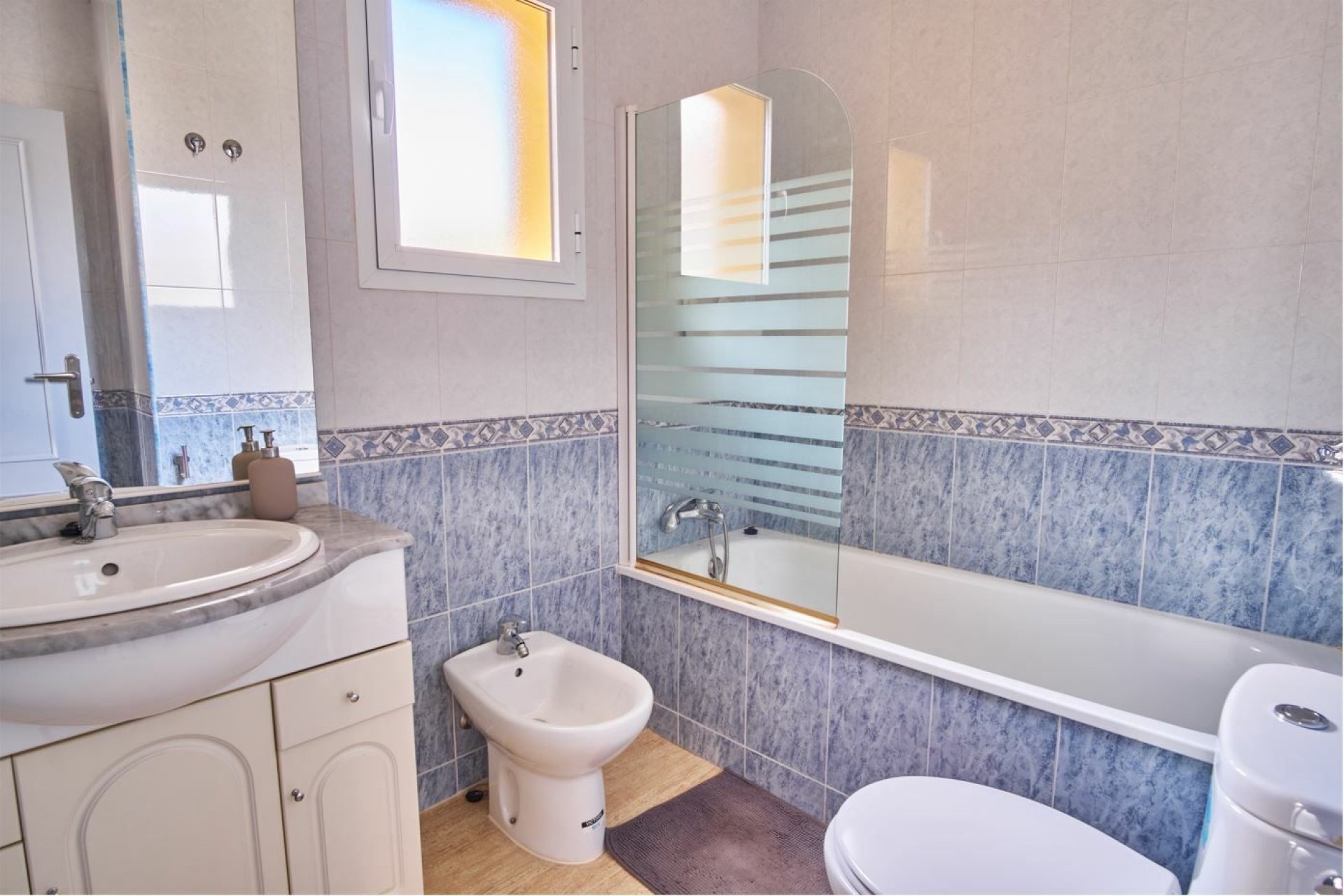 Herverkoop - Villa -
Los Montesinos - Costa Blanca