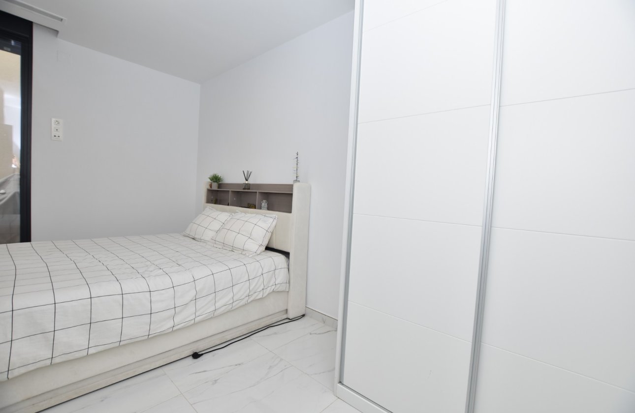 Herverkoop - Villa -
Los Montesinos - Costa Blanca