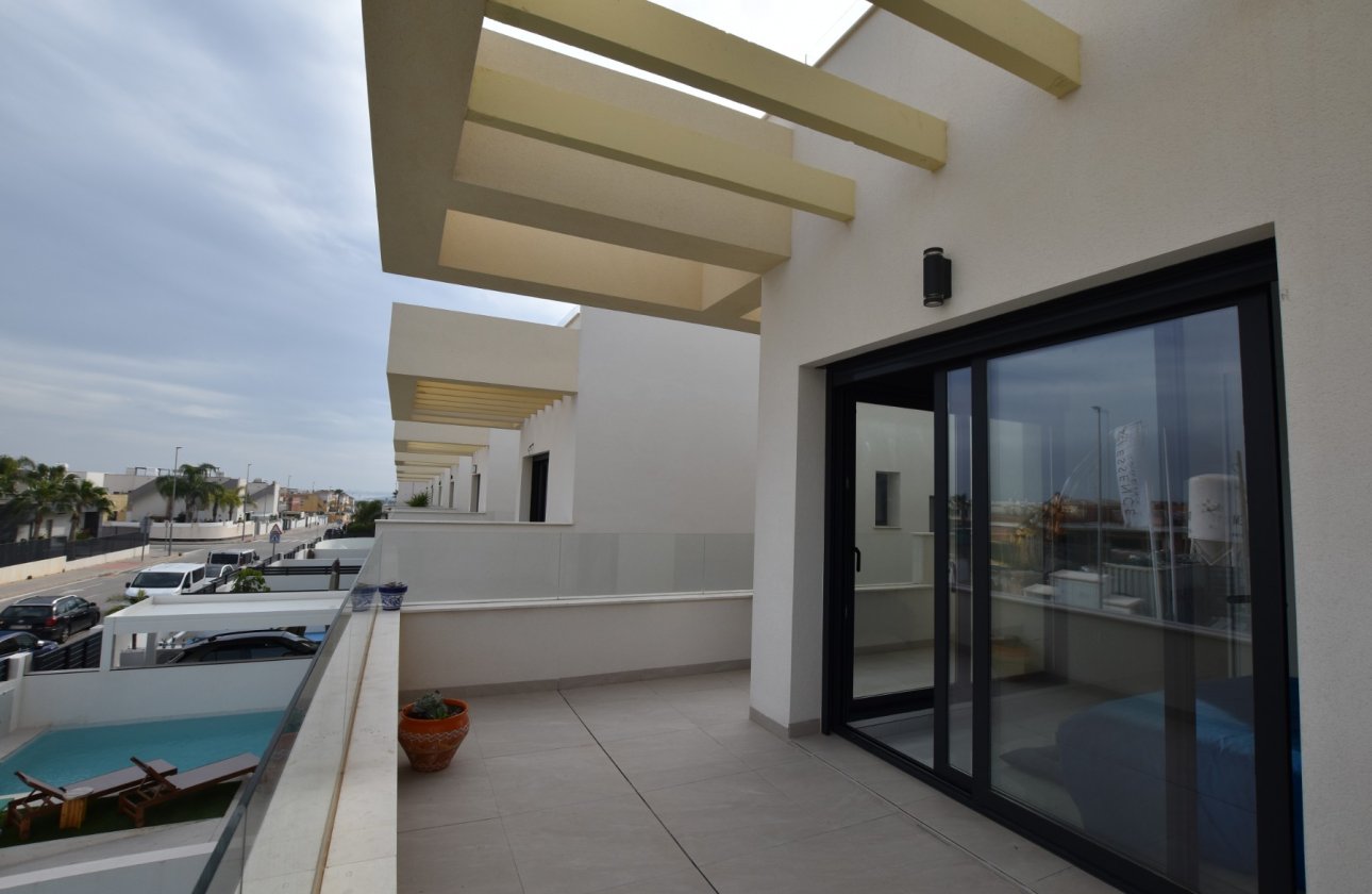 Herverkoop - Villa -
Los Montesinos - Costa Blanca
