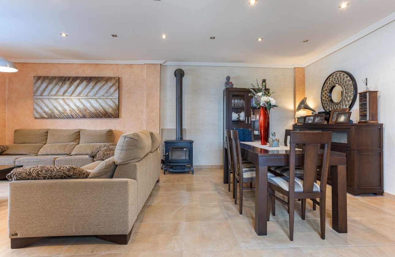 Herverkoop - Villa -
Los Montesinos - Costa Blanca