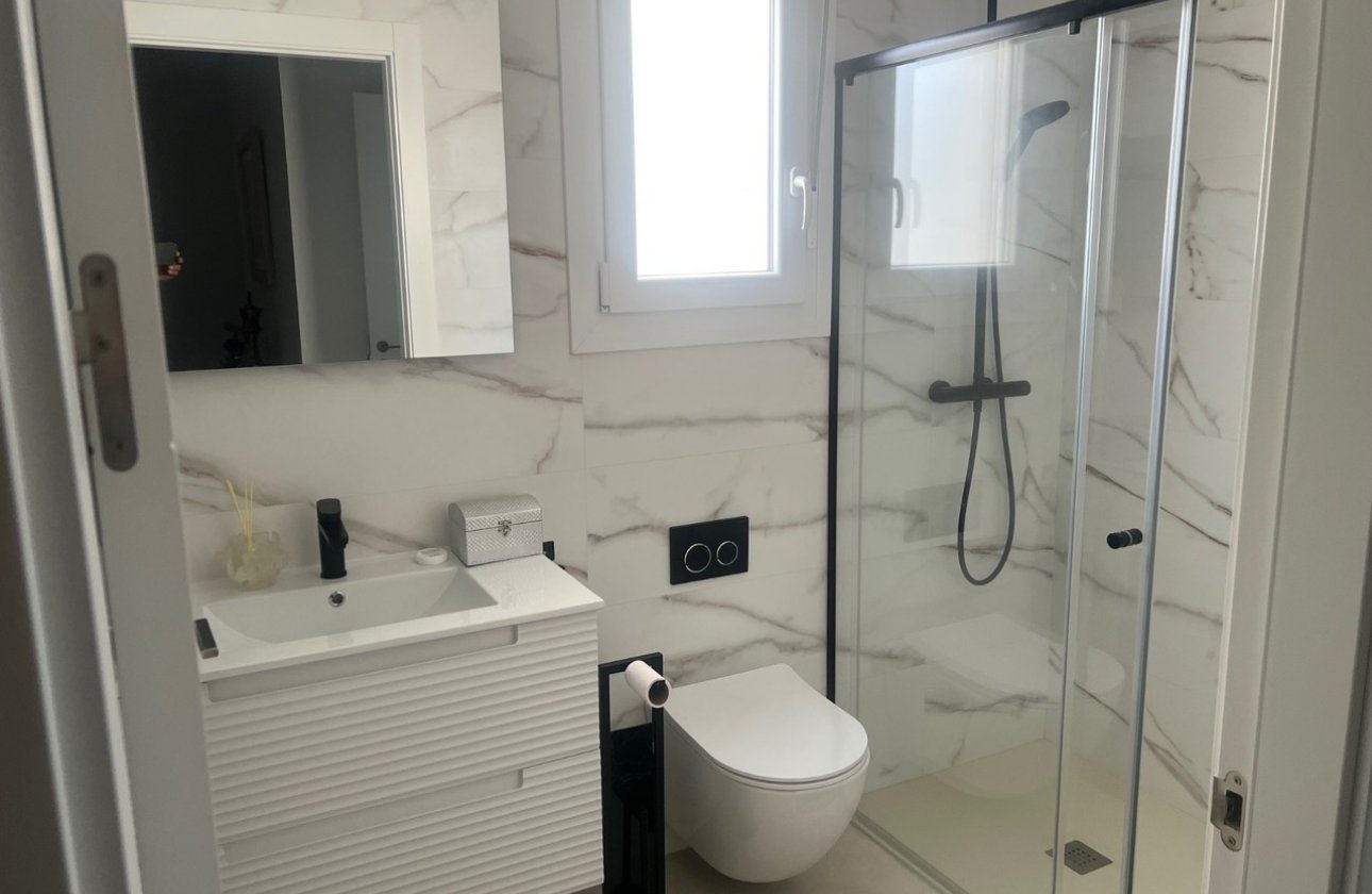 Herverkoop - Villa -
Los Montesinos - Costa Blanca