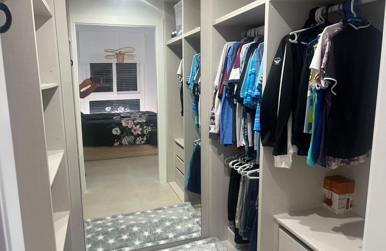 Herverkoop - Villa -
Los Montesinos - Costa Blanca