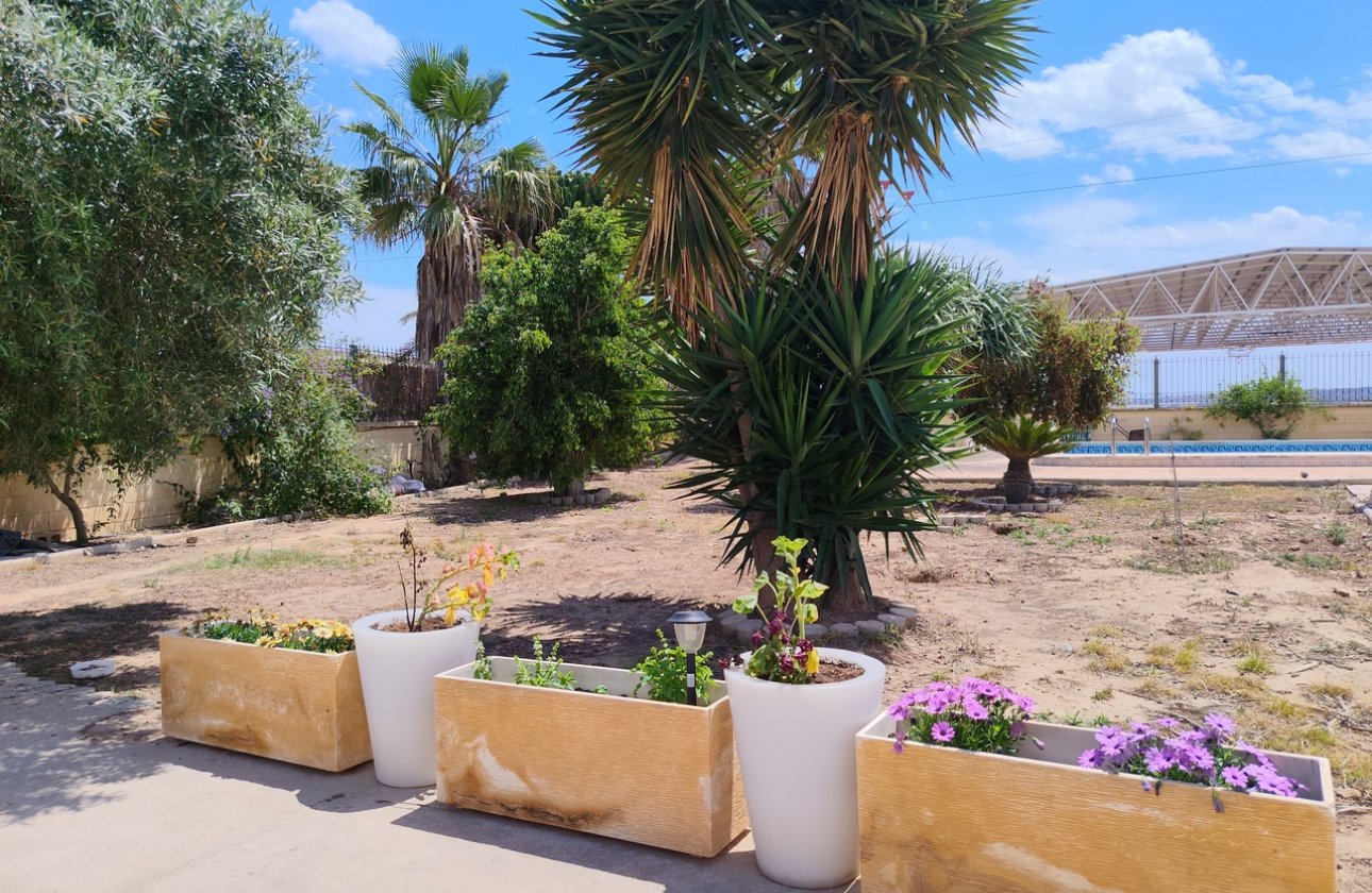 Herverkoop - Villa -
Los Montesinos - Costa Blanca