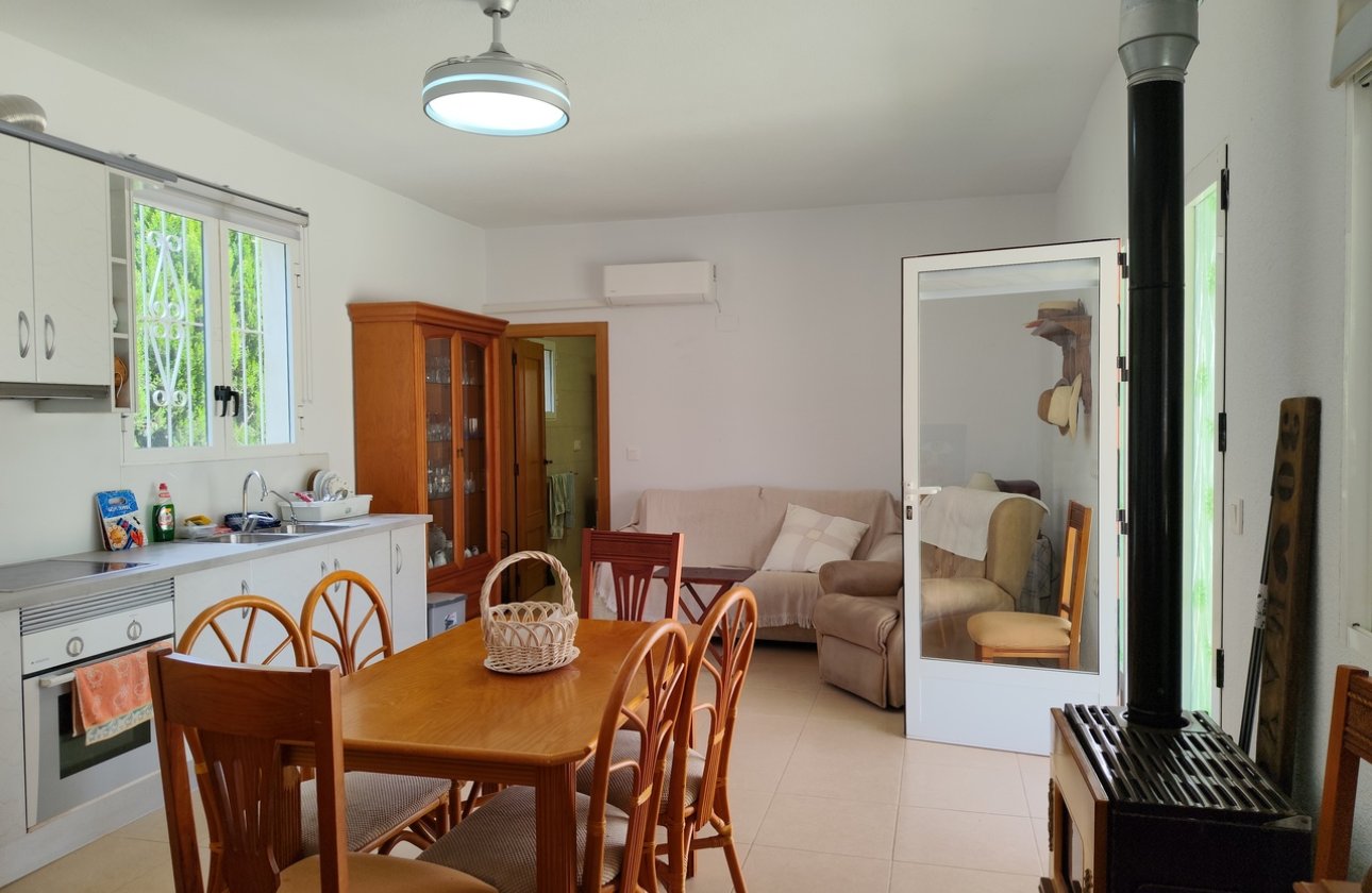Herverkoop - Villa -
Los Montesinos - Costa Blanca