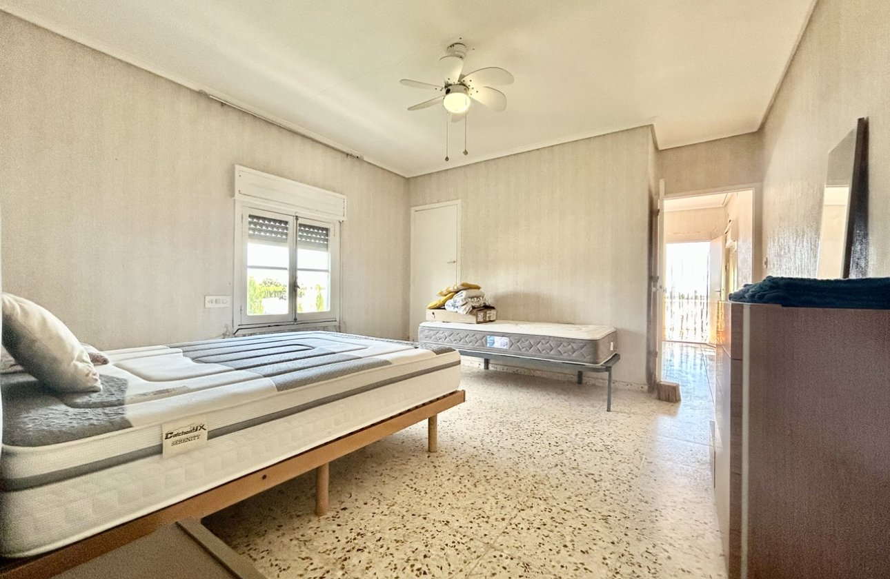 Herverkoop - Villa -
Los Montesinos - Costa Blanca