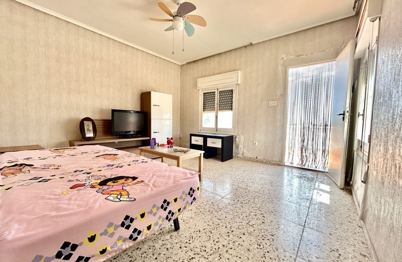Herverkoop - Villa -
Los Montesinos - Costa Blanca
