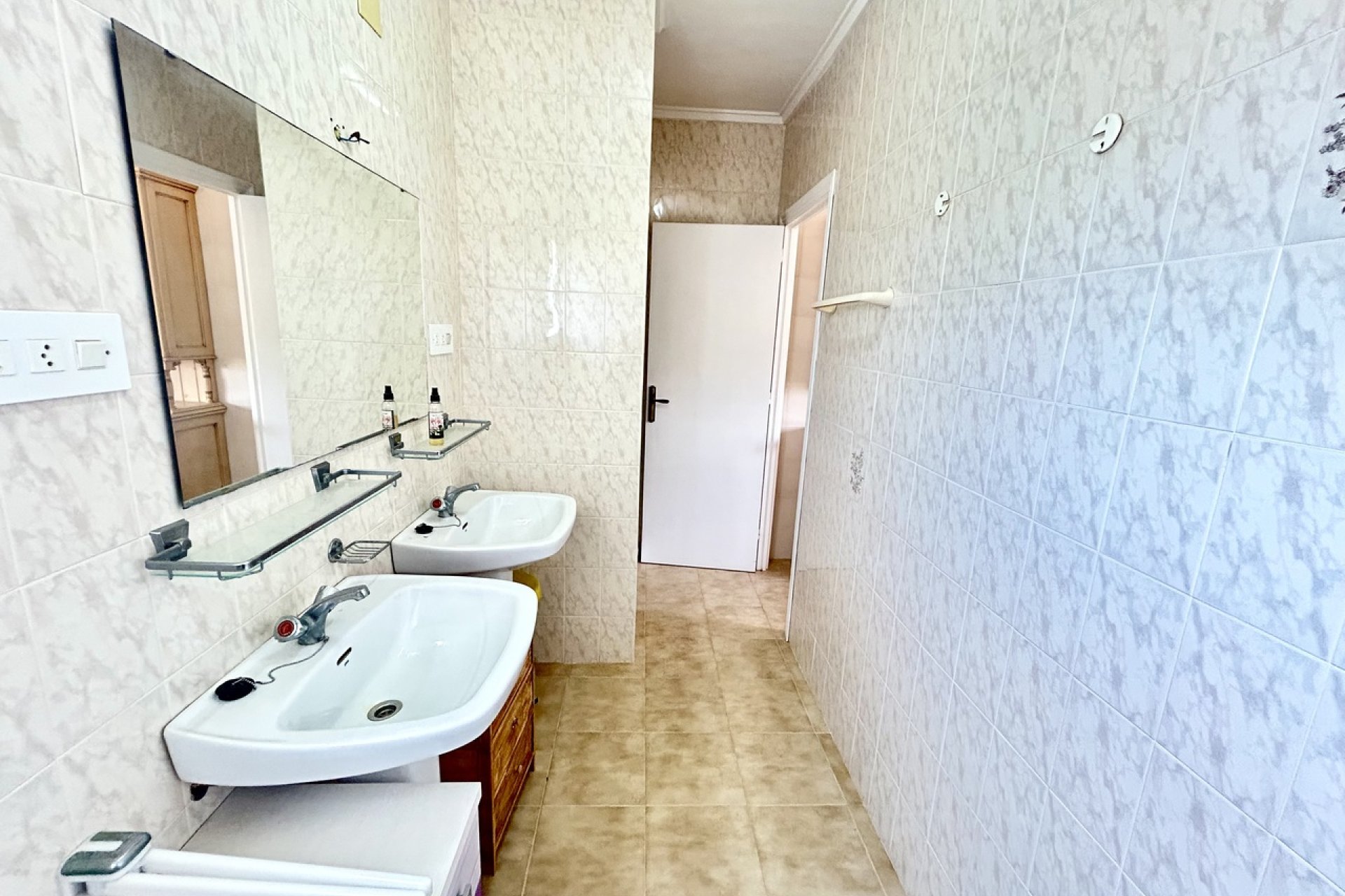 Herverkoop - Villa -
Los Montesinos - Costa Blanca