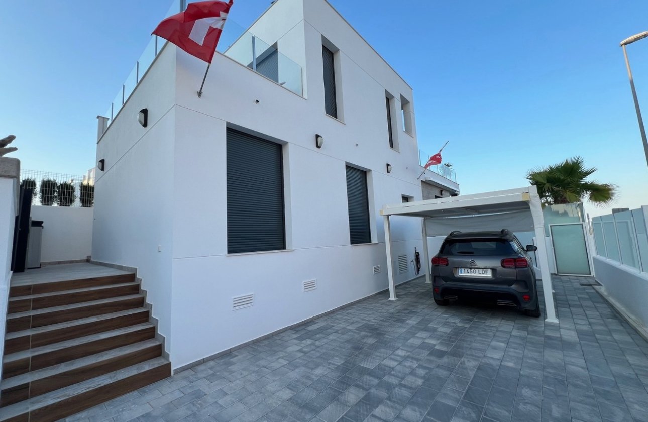 Herverkoop - Villa -
Los Montesinos - Costa Blanca