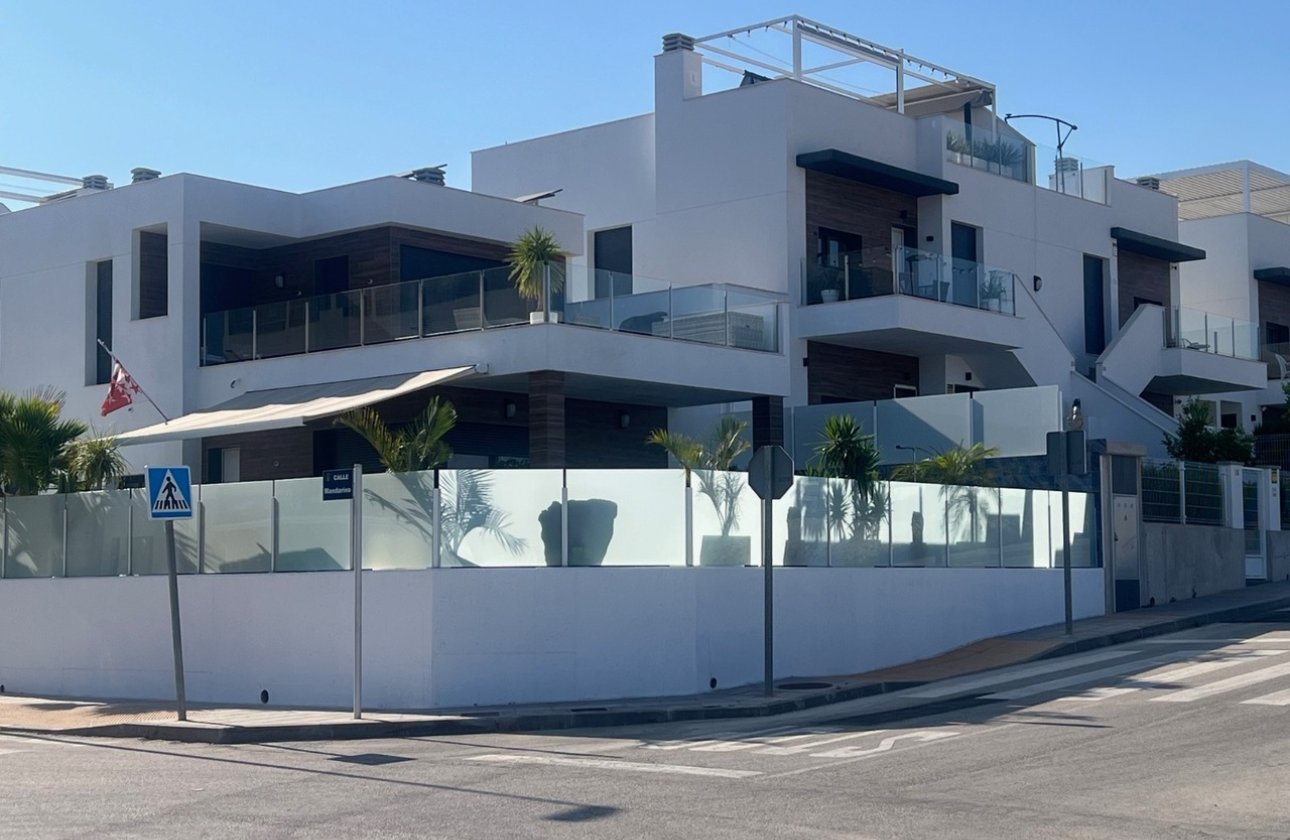 Herverkoop - Villa -
Los Montesinos - Costa Blanca