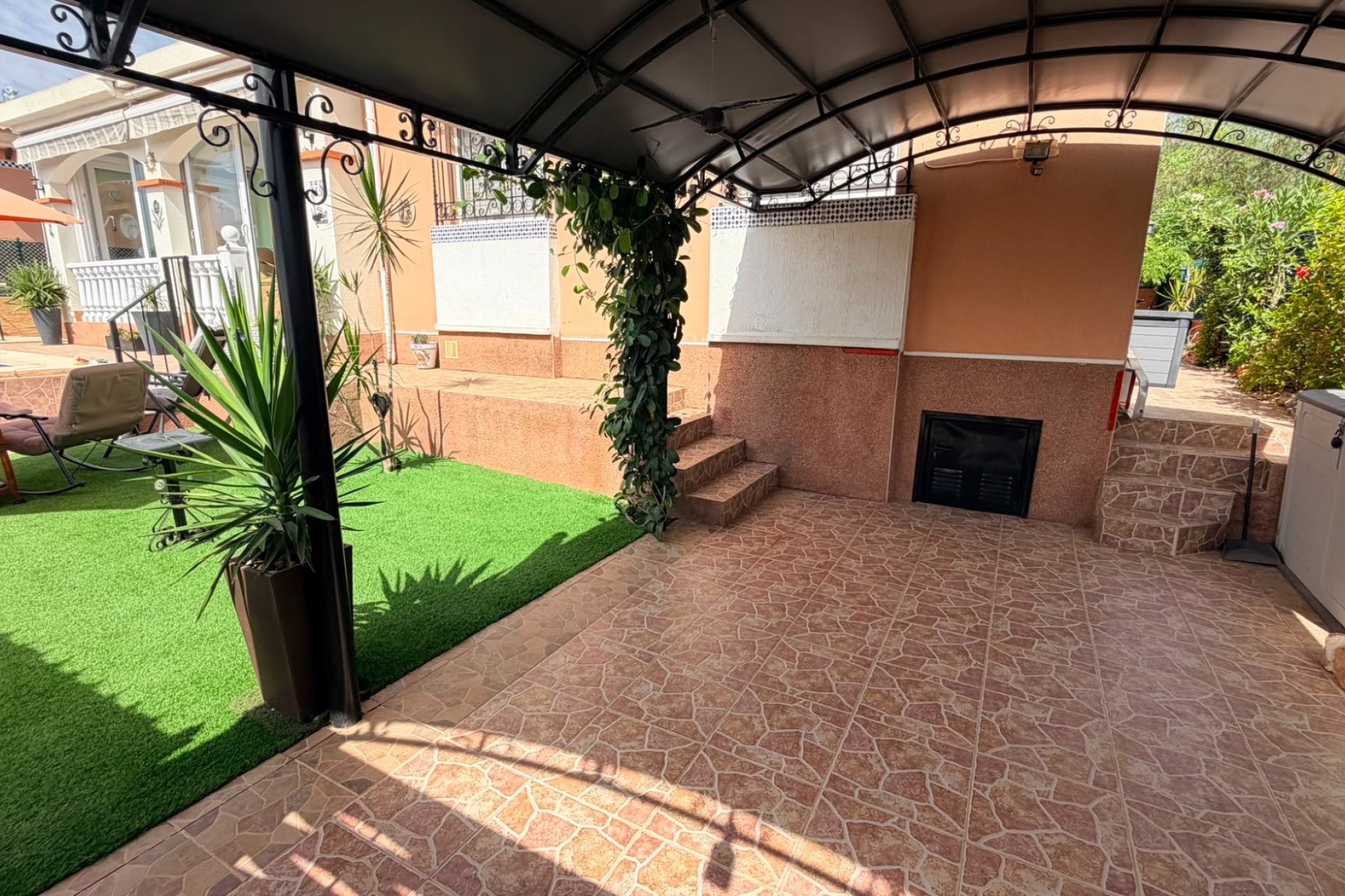 Herverkoop - Villa -
Los Montesinos - Costa Blanca