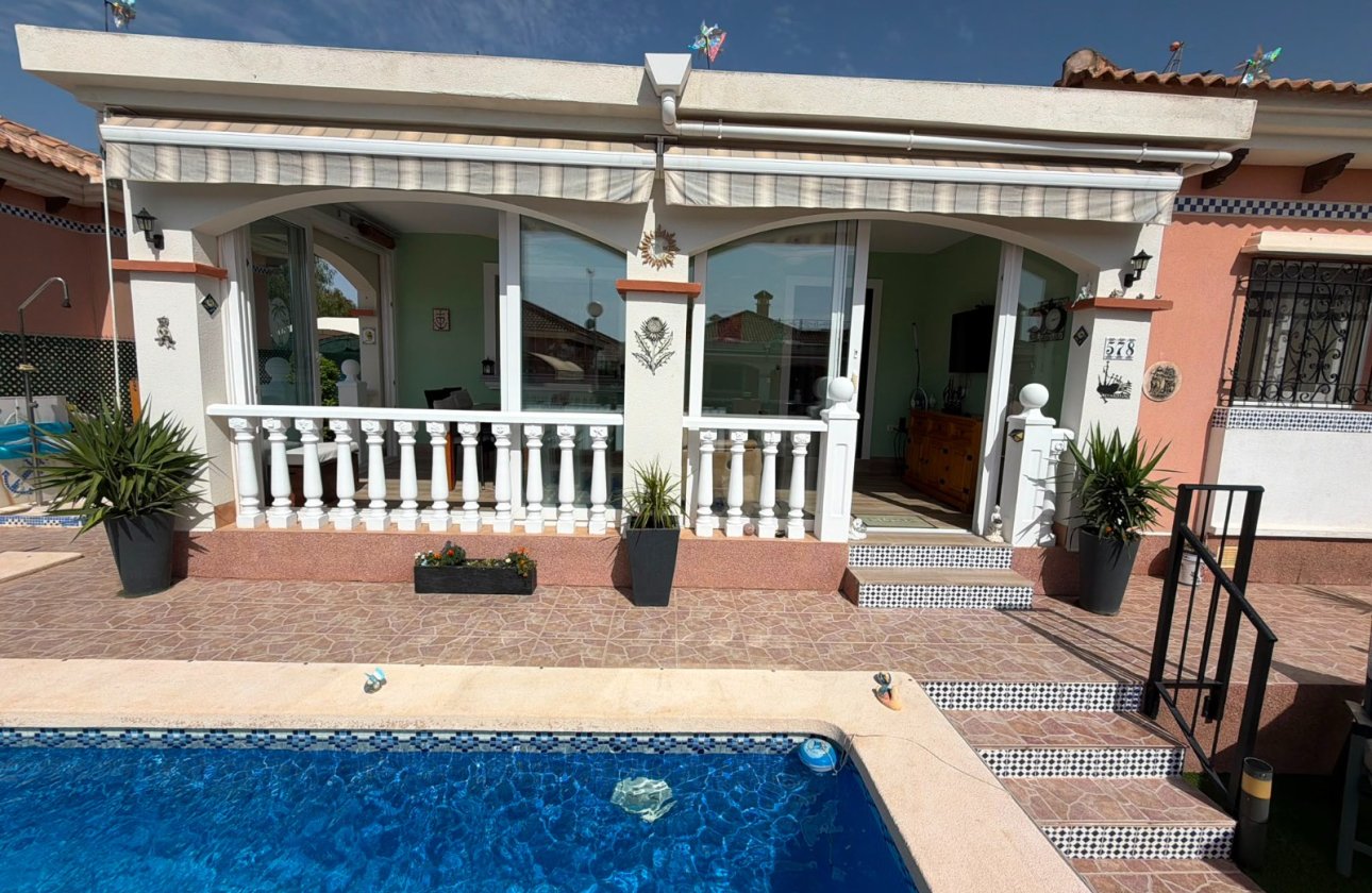 Herverkoop - Villa -
Los Montesinos - Costa Blanca