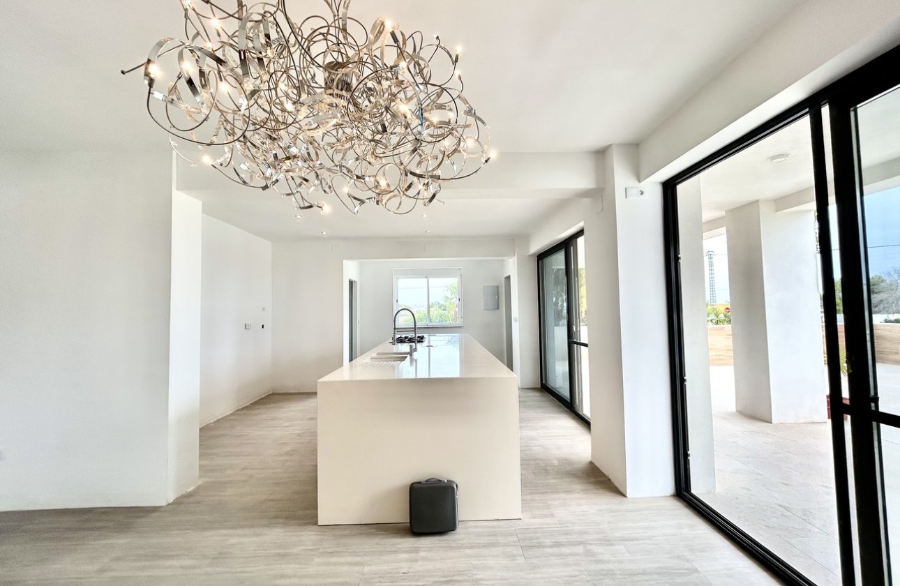 Herverkoop - Villa -
Los Montesinos - Costa Blanca
