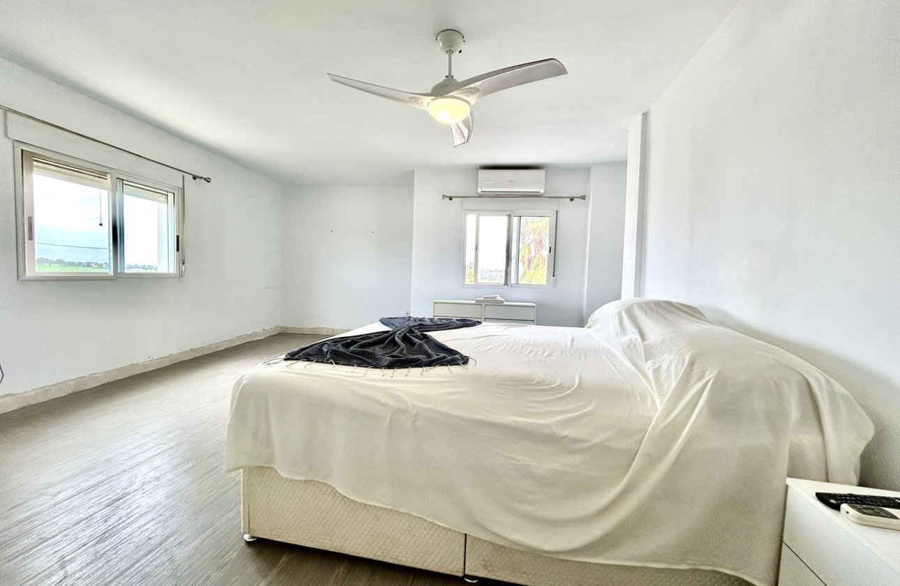 Herverkoop - Villa -
Los Montesinos - Costa Blanca