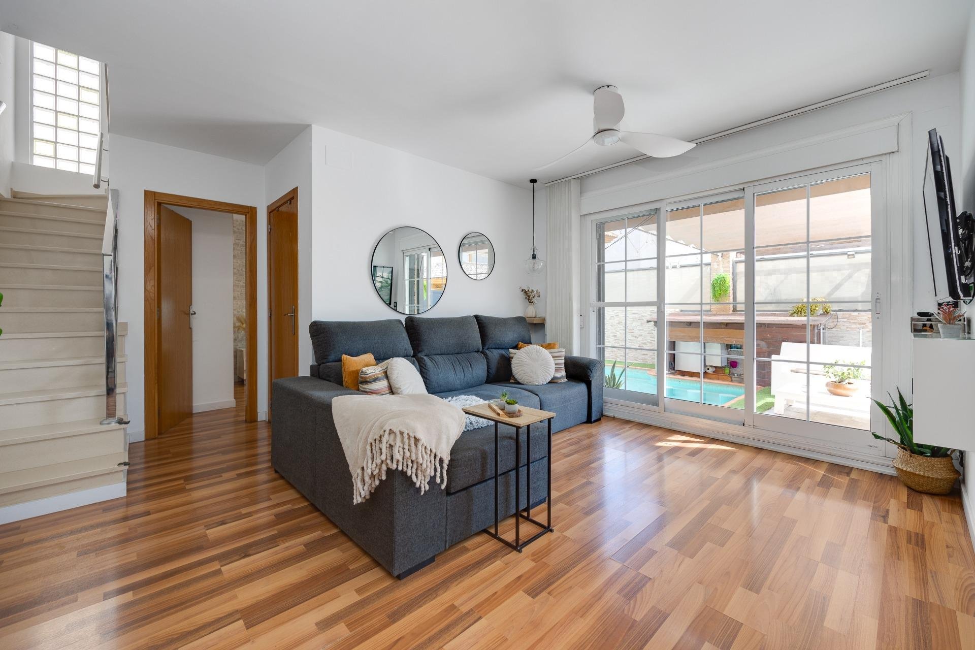 Herverkoop - Villa -
Los Montesinos - La Herrada