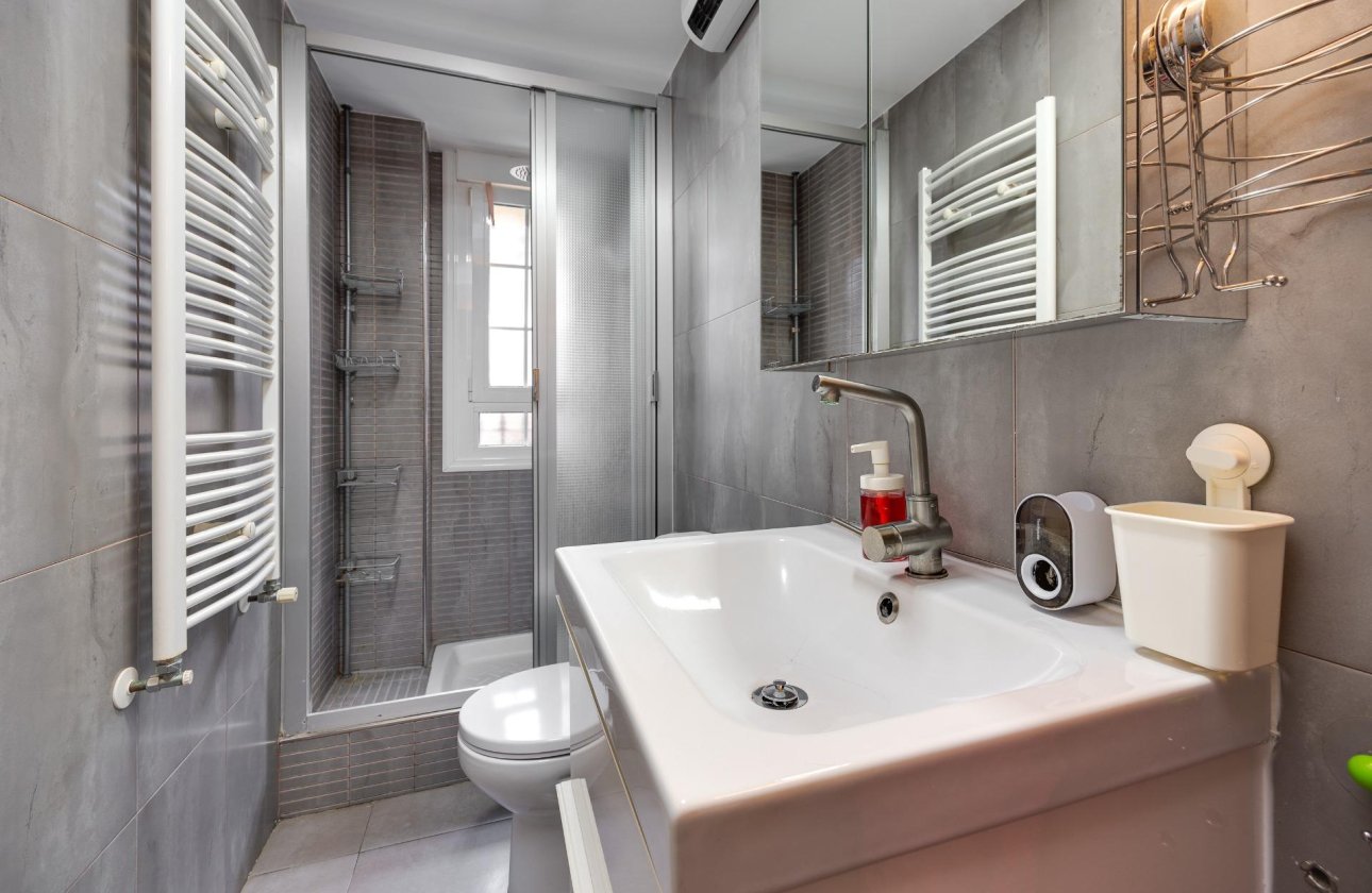 Herverkoop - Villa -
Los Montesinos - La Herrada