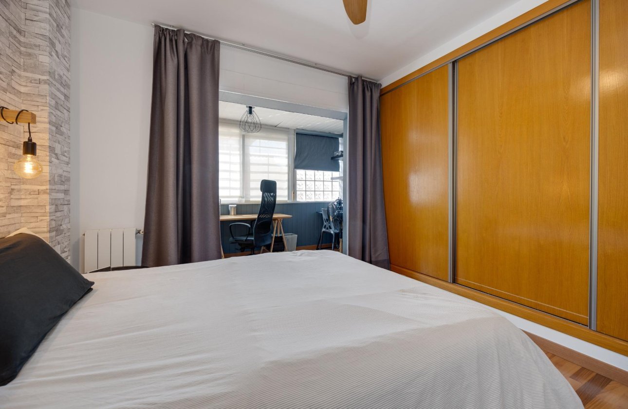 Herverkoop - Villa -
Los Montesinos - La Herrada