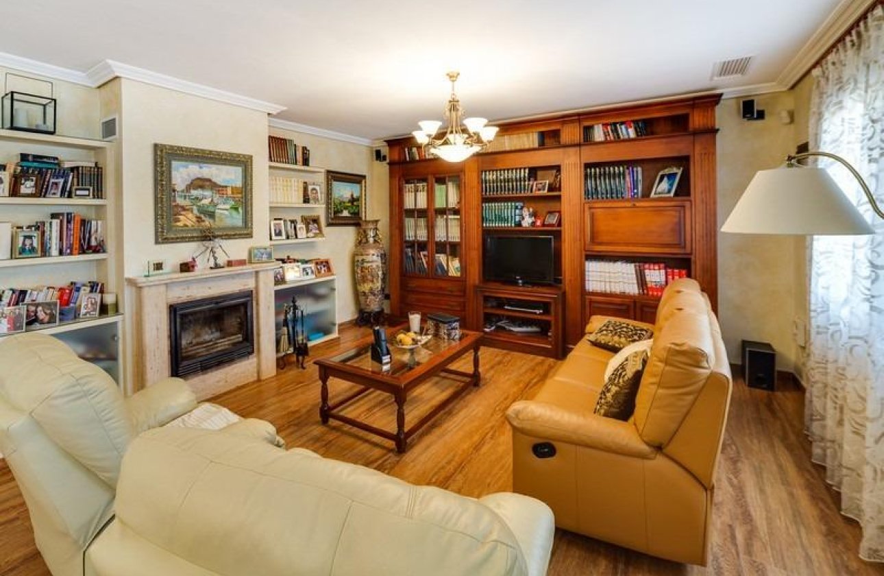 Herverkoop - Villa -
Los Montesinos - Montesinos  Los