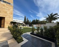 Herverkoop - Villa -
Orihuela Costa - Altos De Campoamor