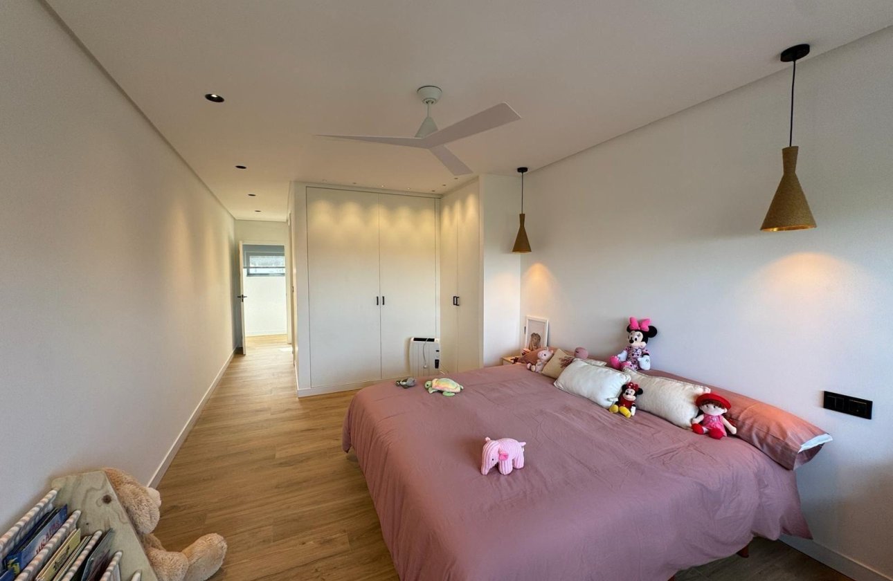 Herverkoop - Villa -
Orihuela Costa - Altos De Campoamor