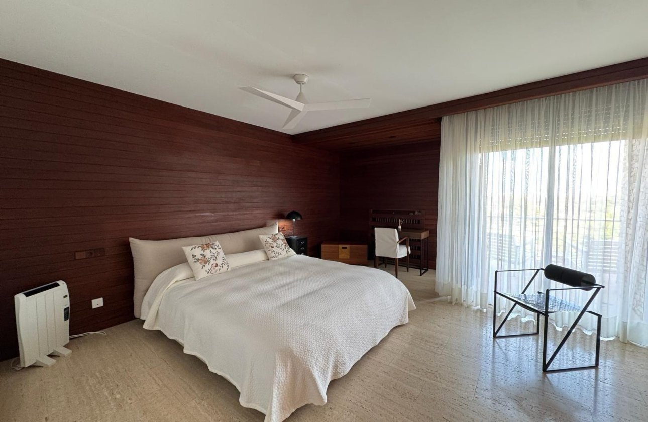 Herverkoop - Villa -
Orihuela Costa - Altos De Campoamor