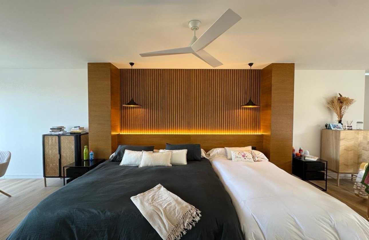 Herverkoop - Villa -
Orihuela Costa - Altos De Campoamor