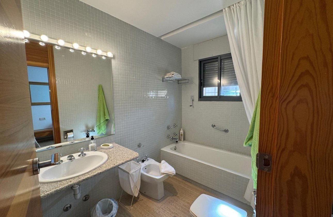 Herverkoop - Villa -
Orihuela Costa - Altos De Campoamor