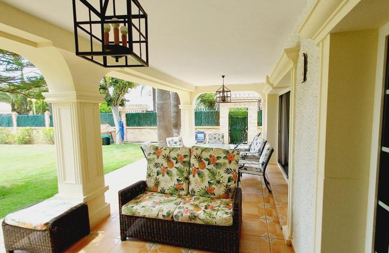 Herverkoop - Villa -
Orihuela Costa - Cabo Roig