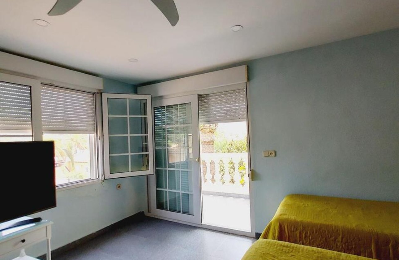 Herverkoop - Villa -
Orihuela Costa - Cabo Roig