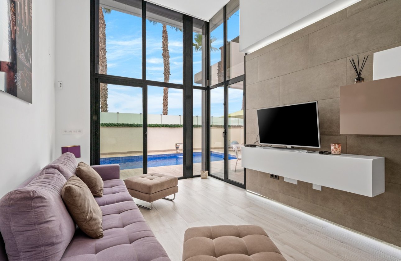 Herverkoop - Villa -
Orihuela Costa - Cabo Roig