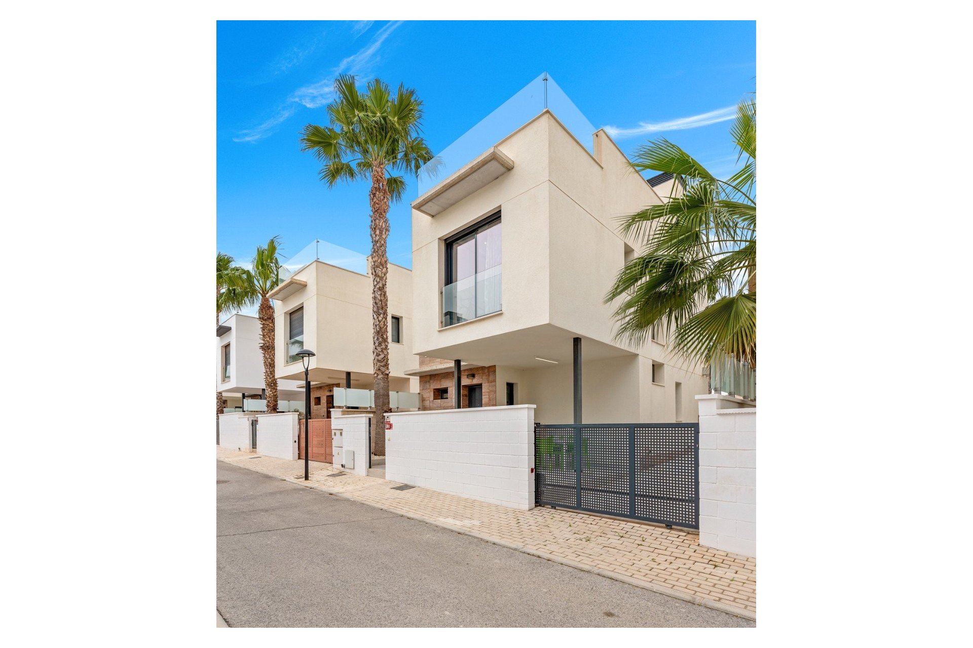 Herverkoop - Villa -
Orihuela Costa - Cabo Roig