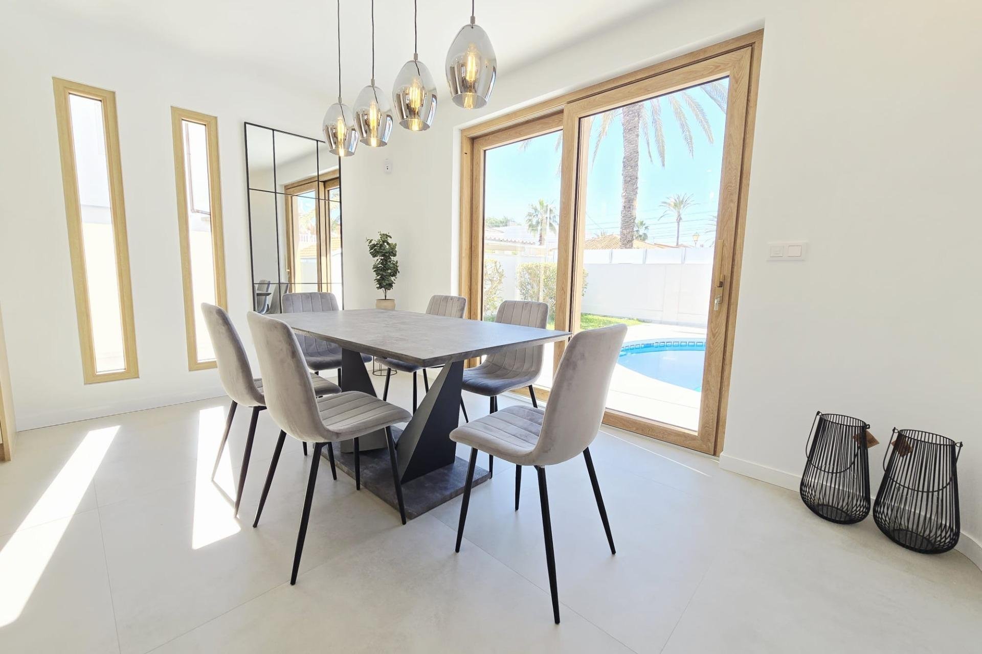 Herverkoop - Villa -
Orihuela Costa - Cabo Roig