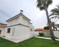 Herverkoop - Villa -
Orihuela Costa - Cabo Roig
